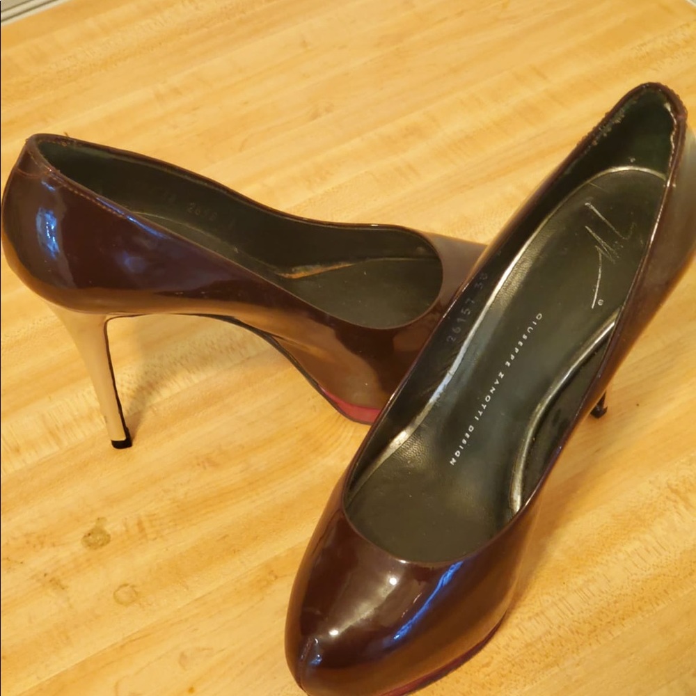 Burgundy, beige, red heel